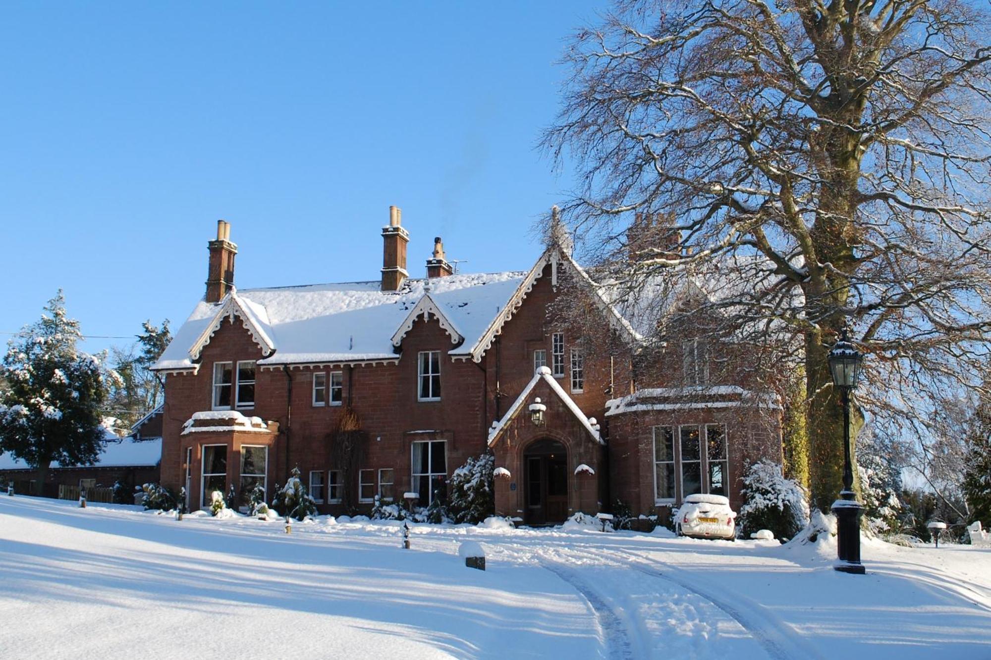 Lands Of Loyal Hotel Alyth Exterior foto